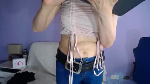  SleepyAbuela online show from 9, 4, 2026