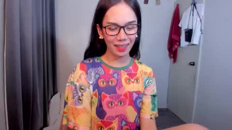 lucy_shane online show from 12, 10, 2025