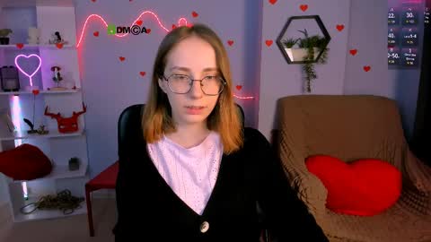 lucy online show from 4, 4, 2026