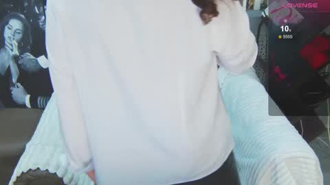 Snapshot of lucybelli chatting on 13, 11, 2025 LucyBelli online show from 13, 11, 2025