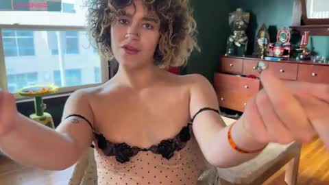 Snapshot of lucydreamsbaby chatting on 11, 3, 2025 lucydreamsbaby online show from 11, 3, 2025