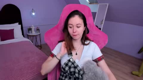 Lucy  online show from 17, 1, 2026