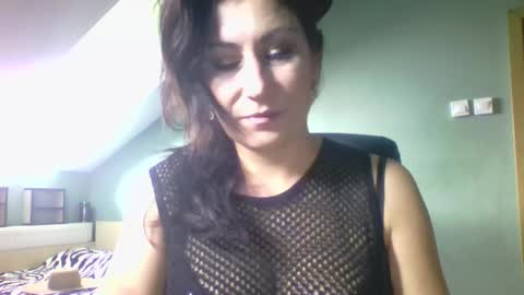 lucybylucy online show from 9, 9, 2025
