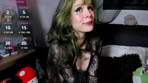 lucyjade2 online show from 4, 6, 2026