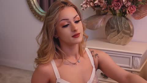 Lucy Lexton online show from 20, 1, 2025