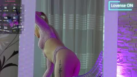 Lucy Lexton online show from 14, 10, 2025