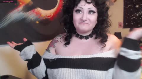 Lucy Lynx online show from 8, 1, 2025