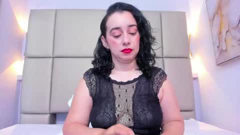 Snapshot of lucymendezz_ chatting on 18, 7, 2026 Lucy online show from 18, 7, 2026