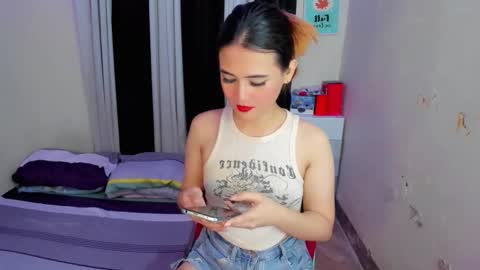 Snapshot of lucyx143 chatting on 3, 12, 2025 Lucy online show from 3, 12, 2025