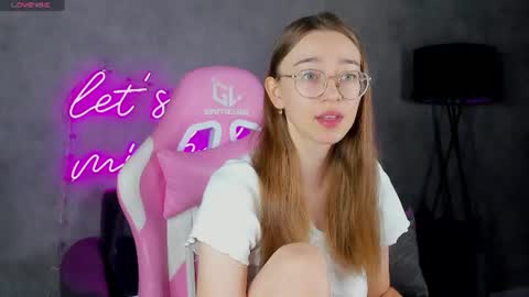 Lucy online show from 29, 6, 2026