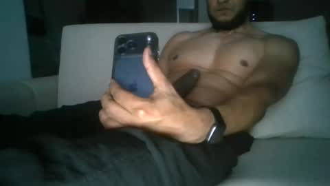 luhizu87871987 online show from 15, 7, 2026