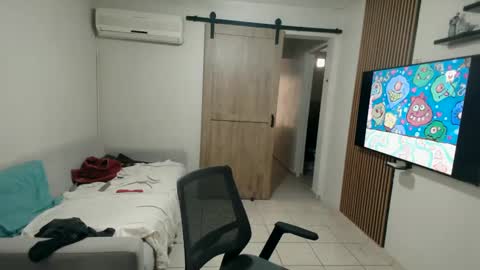 luis_flr online show from 21, 9, 2025