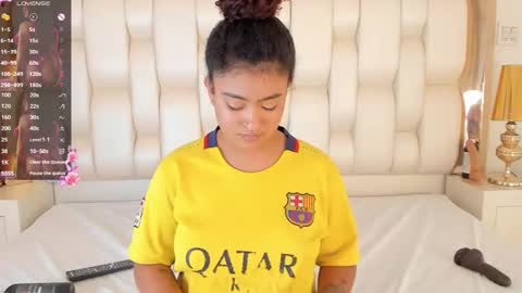 Snapshot of luisa_cameron chatting on 12, 1, 2025 online show from 12, 1, 2025