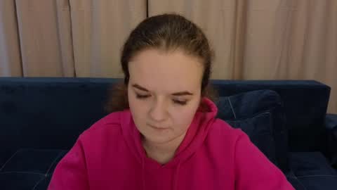 Snapshot of luisa_rosee chatting on 8, 2, 2025 Luisa Rosee online show from 8, 2, 2025