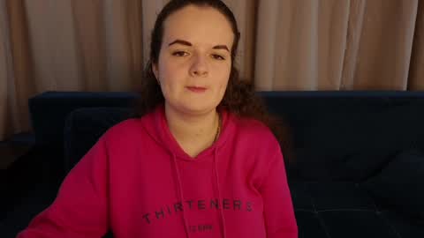 Snapshot of luisa_rosee chatting on 16, 2, 2025 Luisa Rosee online show from 16, 2, 2025