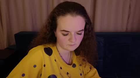 Snapshot of luisa_rosee chatting on 19, 2, 2025 Luisa Rosee online show from 19, 2, 2025