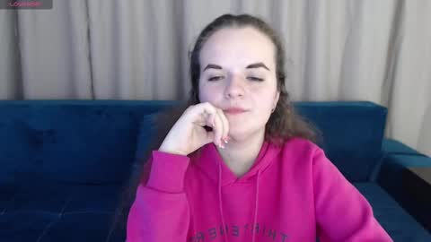 Snapshot of luisa_rosee chatting on 24, 2, 2025 Luisa Rosee online show from 24, 2, 2025