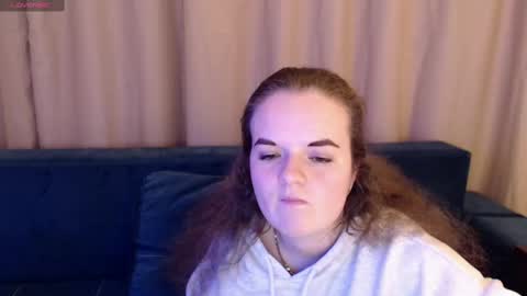 Snapshot of luisa_rosee chatting on 26, 2, 2025 Luisa Rosee online show from 26, 2, 2025