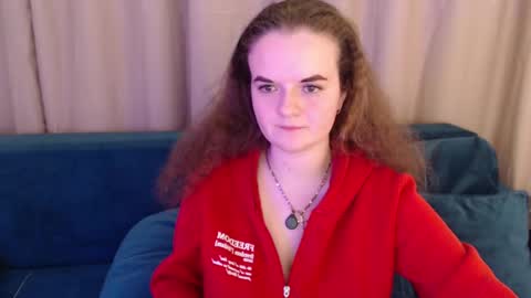 Snapshot of luisa_rosee chatting on 3, 3, 2025 Luisa Rosee online show from 3, 3, 2025