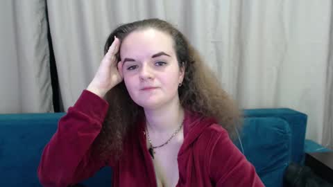 Snapshot of luisa_rosee chatting on 5, 3, 2025 Luisa Rosee online show from 5, 3, 2025