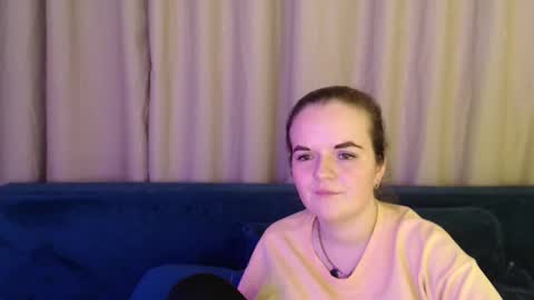 Snapshot of luisa_rosee chatting on 7, 3, 2025 Luisa Rosee online show from 7, 3, 2025