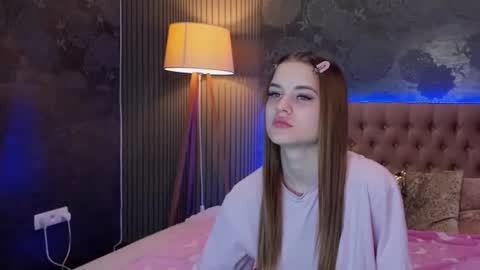 LuisaClover online show from 13, 11, 2025