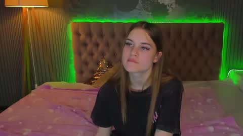 LuisaClover online show from 18, 11, 2025