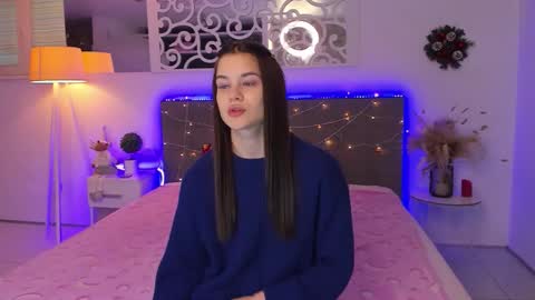 LuisaClover online show from 20, 12, 2025