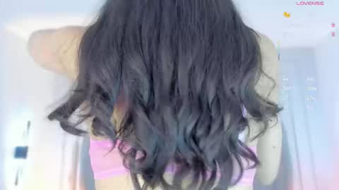 Snapshot of luisah_ chatting on 21, 10, 2025 L U I S A online show from 21, 10, 2025