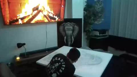 Snapshot of luisjg24hrs chatting on 4, 4, 2026 luisjg24hrs online show from 4, 4, 2026