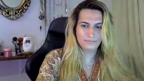 Snapshot of luizacandy chatting on 1, 12, 2024 luizacandy online show from 1, 12, 2024