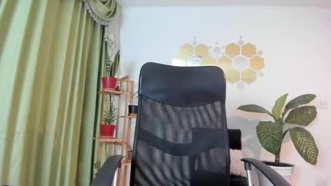 Snapshot of lukacastillo chatting on 10, 5, 2026 Luka Castillo online show from 10, 5, 2026
