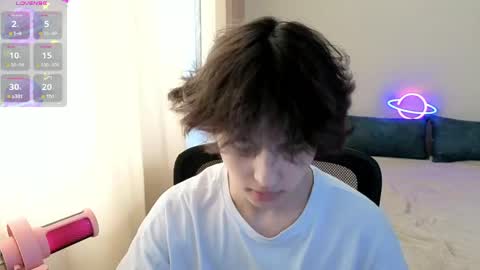 lukahayes online show from 9, 4, 2026