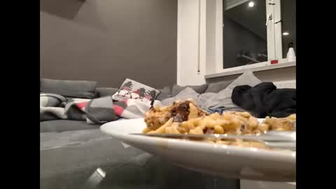 Snapshot of lukasschoetz chatting on 18, 11, 2025 lukasschoetz online show from 18, 11, 2025