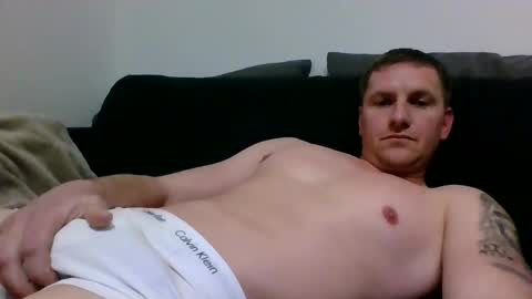 Snapshot of luke5t chatting on 19, 12, 2025 luke5t online show from 19, 12, 2025