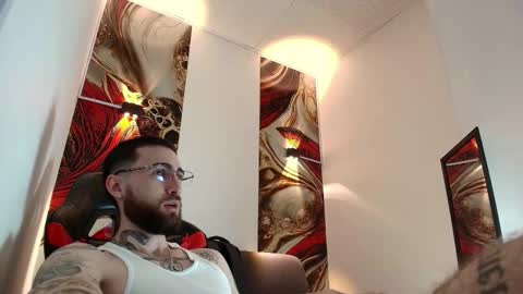 Snapshot of luke_davis01 chatting on 18, 2, 2026 LUKE online show from 18, 2, 2026