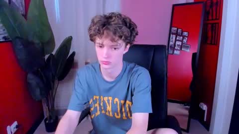 Snapshot of luke_sweet chatting on 22, 6, 2026 Luke online show from 22, 6, 2026