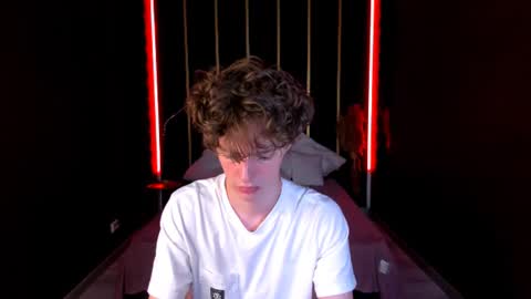 Snapshot of luke_sweet chatting on 30, 6, 2026 Luke online show from 30, 6, 2026
