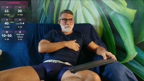 Luke Crews online show from 12, 2, 2026