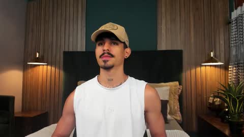 Luke Taylor online show from 5, 11, 2025