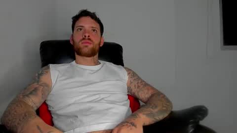 Snapshot of lukeglanton17 chatting on 28, 5, 2026 Luke online show from 28, 5, 2026
