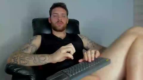 Snapshot of lukeglanton17 chatting on 29, 5, 2026 Luke online show from 29, 5, 2026