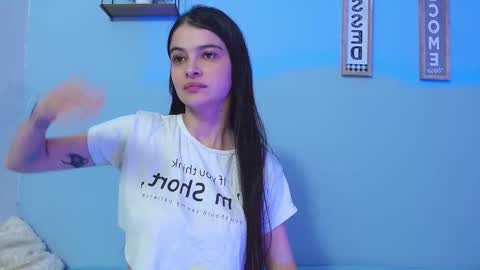 Snapshot of lulu_cm chatting on 30, 9, 2025 lulu_cm online show from 30, 9, 2025