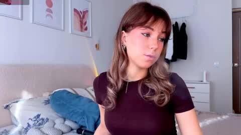 lulu berry online show from 25, 5, 2026