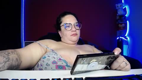 Snapshot of lulubigtitts chatting on 13, 12, 2024 LuluBigTitts online show from 13, 12, 2024