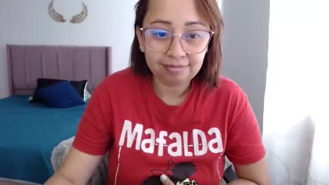 Snapshot of lumi_84 chatting on 5, 1, 2025 LUMI online show from 5, 1, 2025