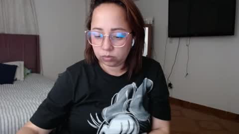 Snapshot of lumi_84 chatting on 3, 2, 2025 LUMI online show from 3, 2, 2025