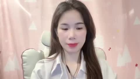 Snapshot of luna4739 chatting on 2, 5, 2026 Luna online show from 2, 5, 2026