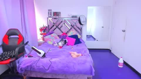 luna_analya online show from 4, 2, 2026