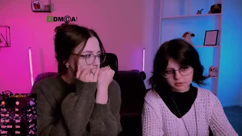 luna_berryy online show from 3, 12, 2025